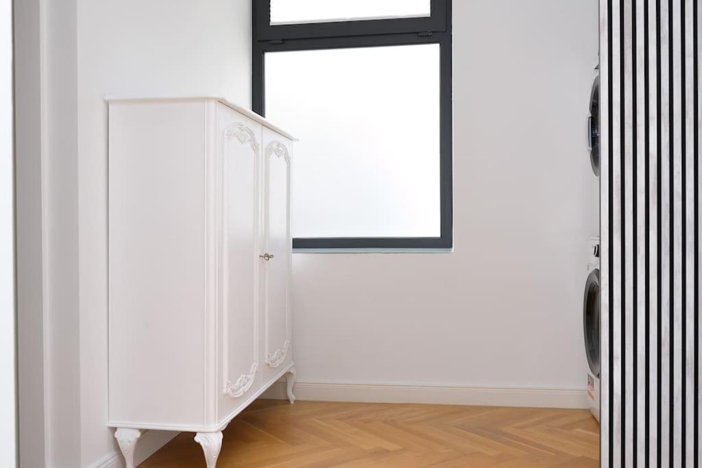 Gemuetliches Und Modernes Apartment,44 M² Вена Экстерьер фото